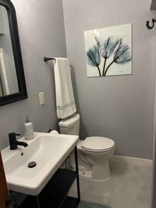 Paradise Oasis Near Lake *Full Body Massage Chair* Longview Exterior foto