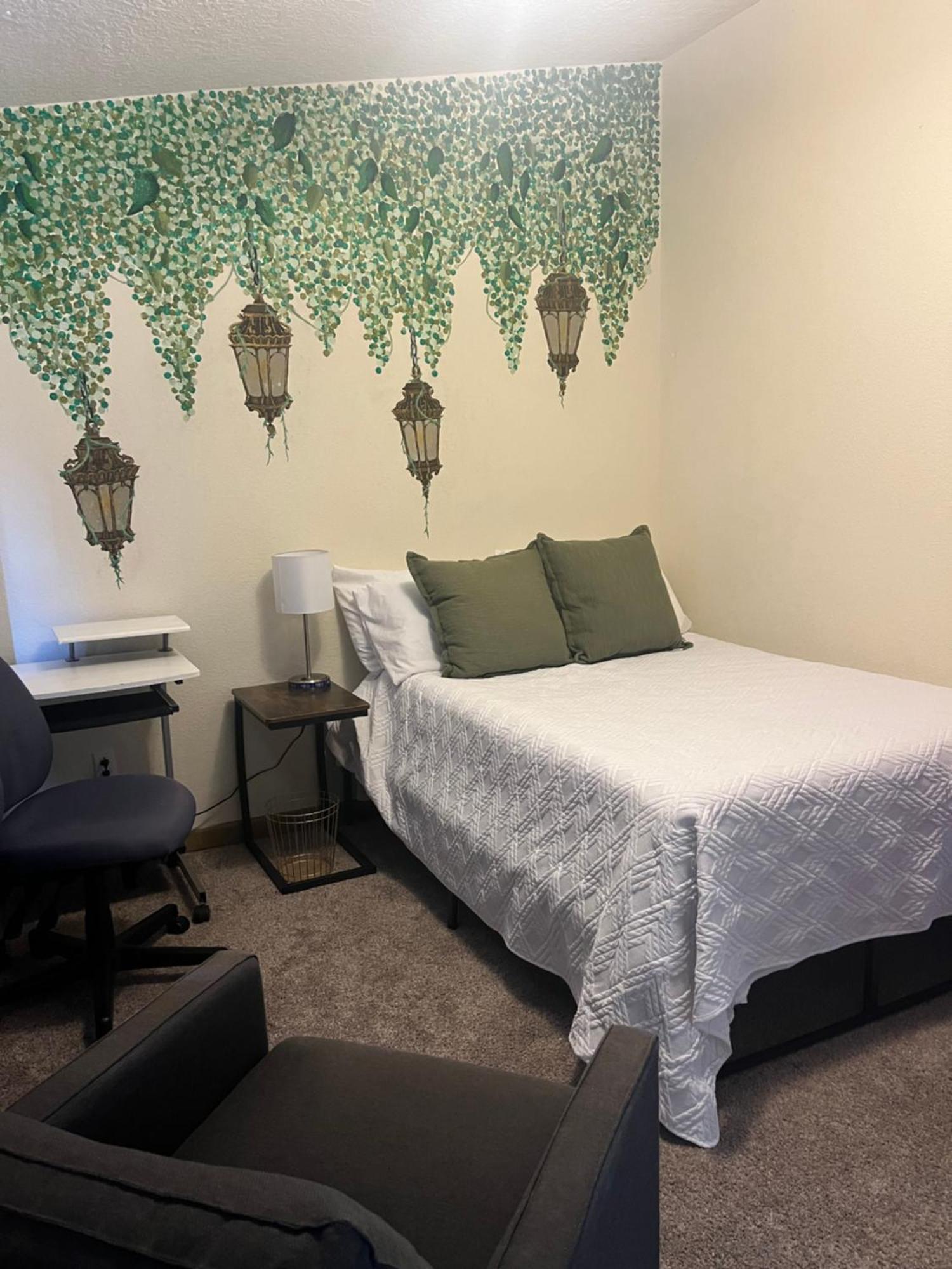 Paradise Oasis Near Lake *Full Body Massage Chair* Longview Exterior foto